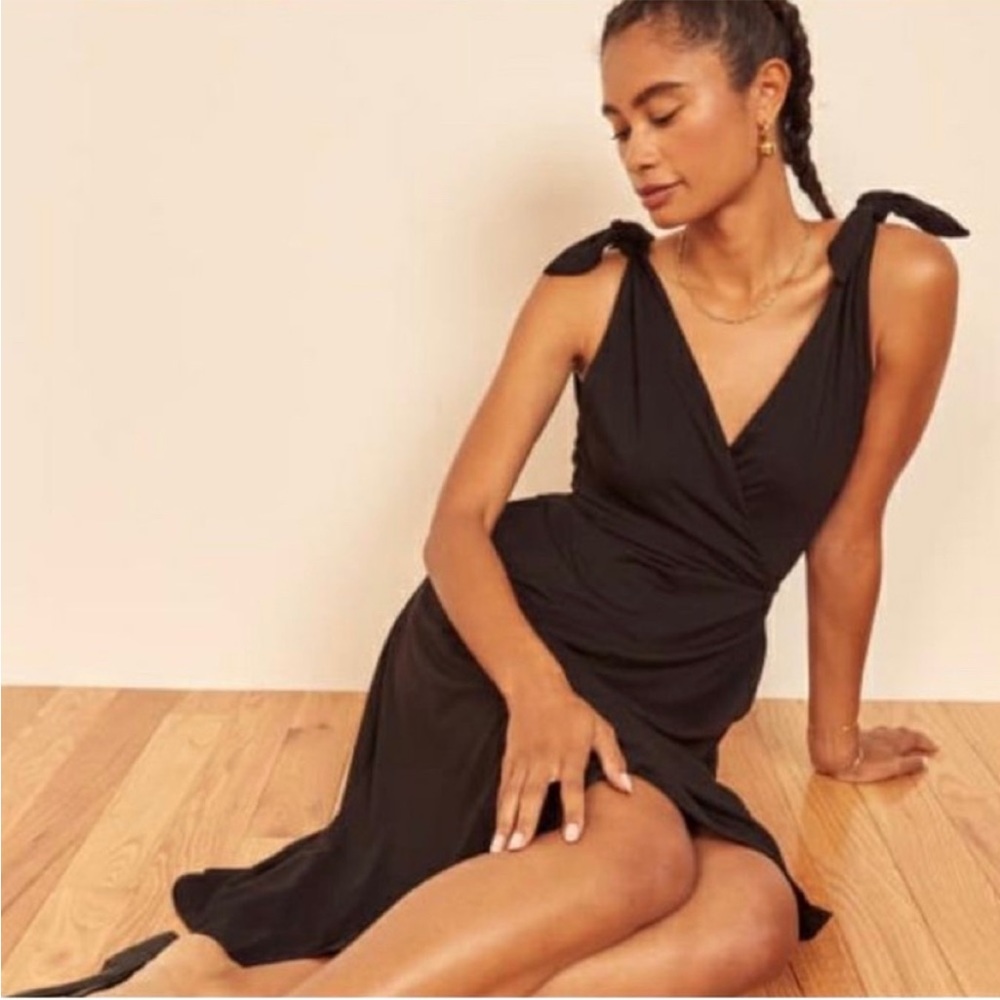 Reformation Jay Dress with V-Neck Wrap Top, Tie Straps - Large Black